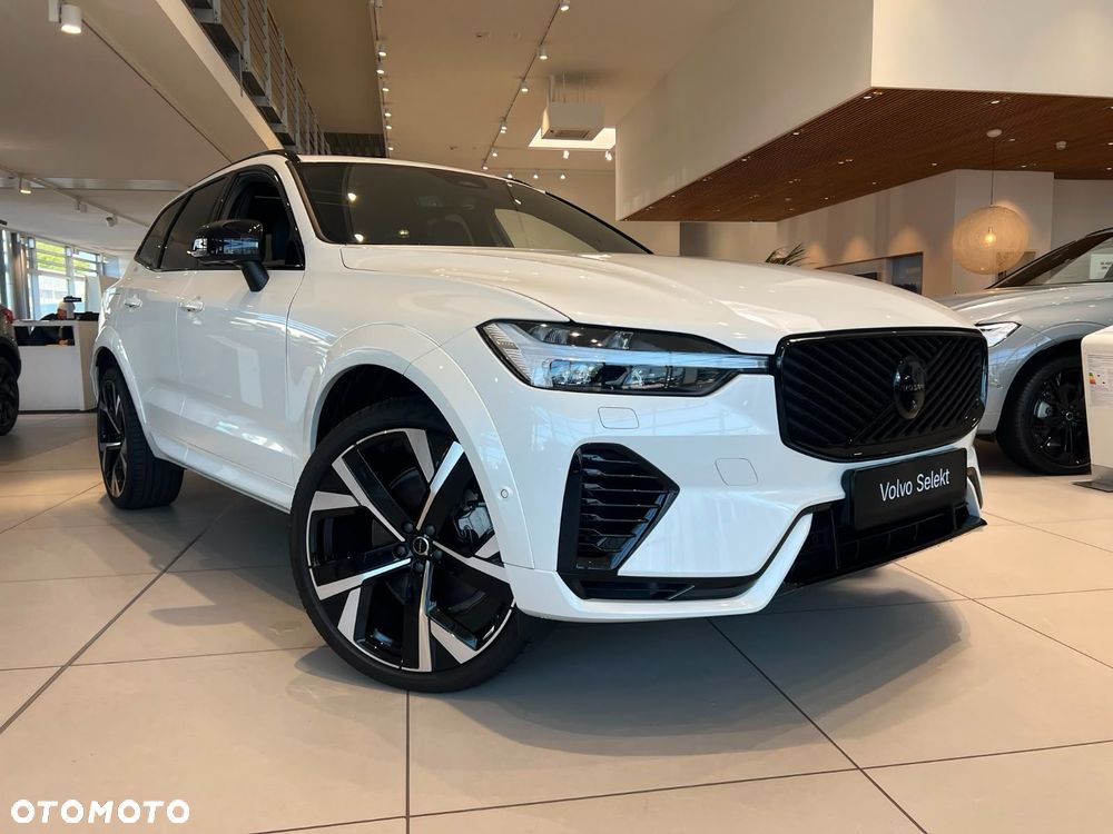 Volvo XC 60 T8 Plug-In Hybrid AWD Plus Black Edition - 9