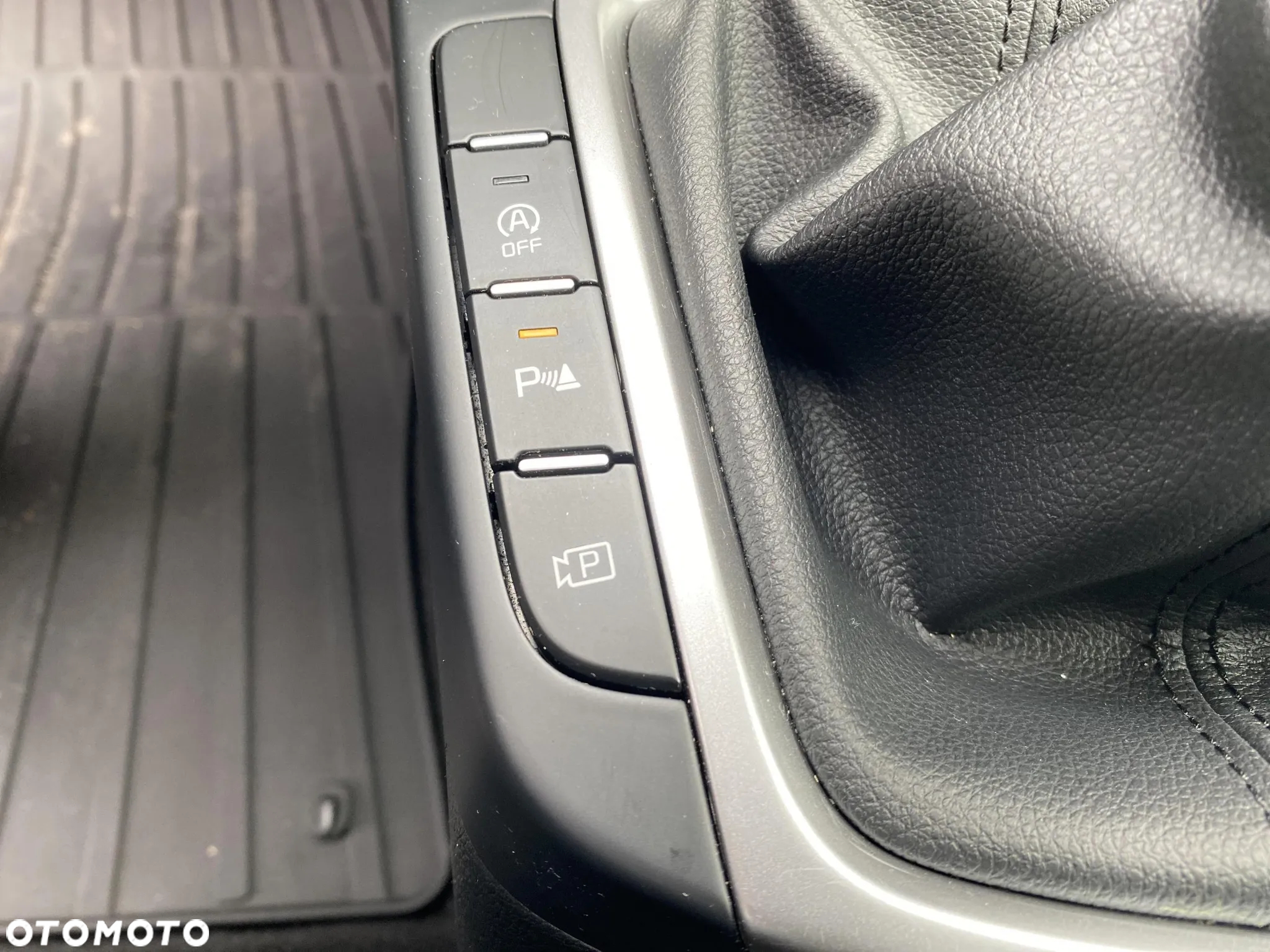 Kia Ceed 1.5 T-GDI M - 19