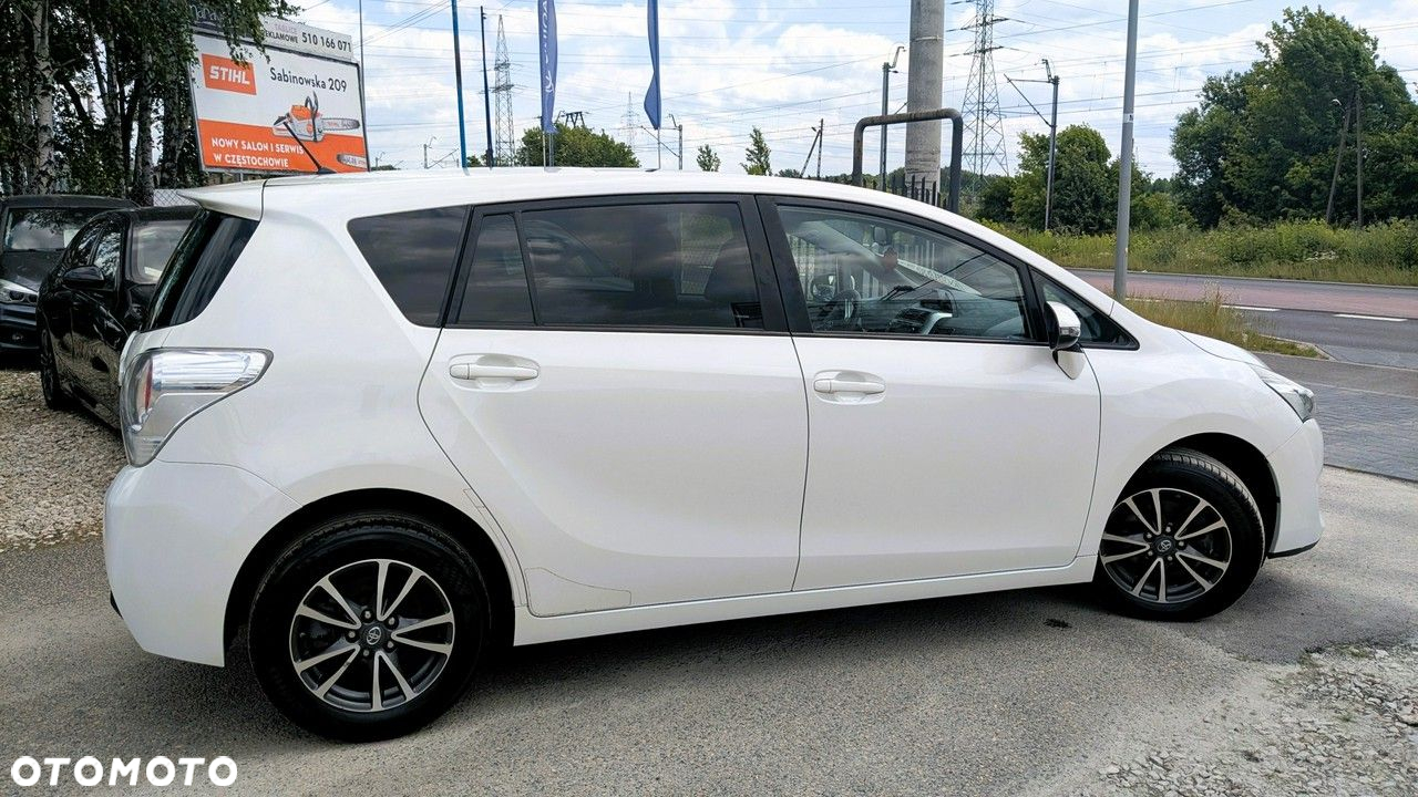 Toyota Verso - 8