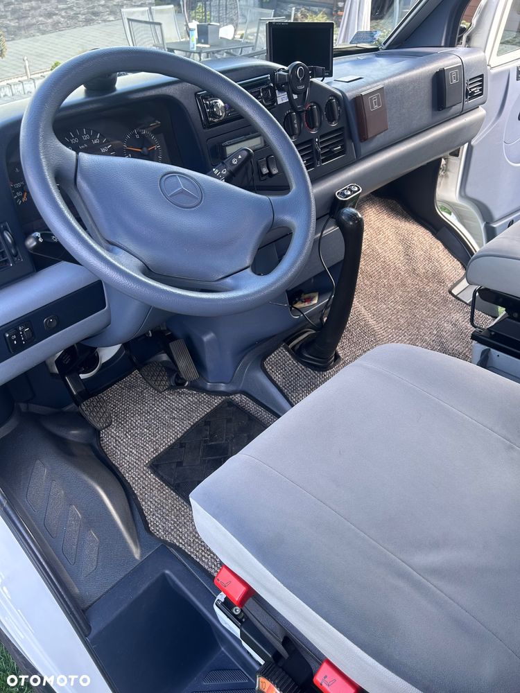 Mercedes-Benz Sprinter - 29