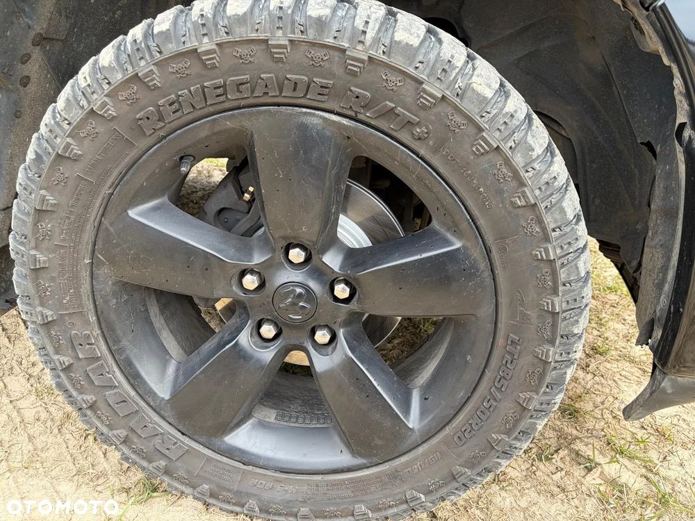 Dodge RAM - 14