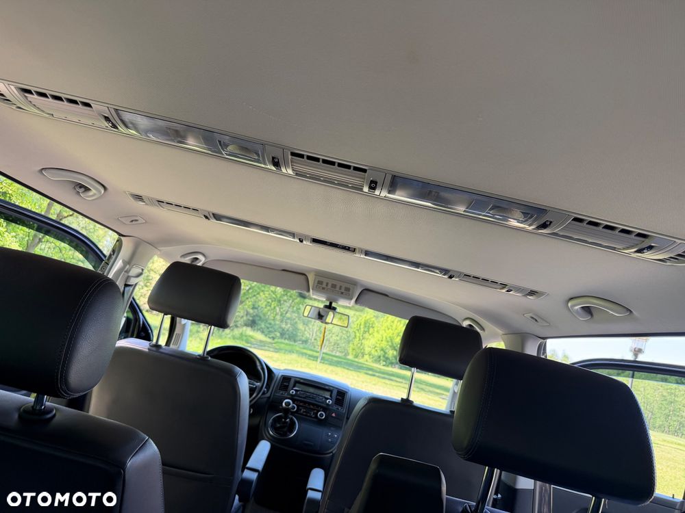 Volkswagen Multivan - 7