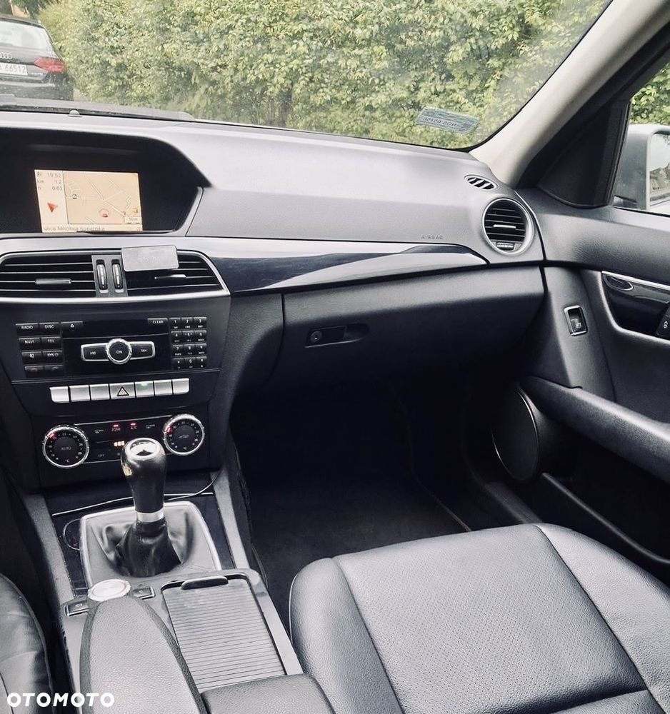 Mercedes-Benz Klasa C 200 CDI BlueEff Classic - 6