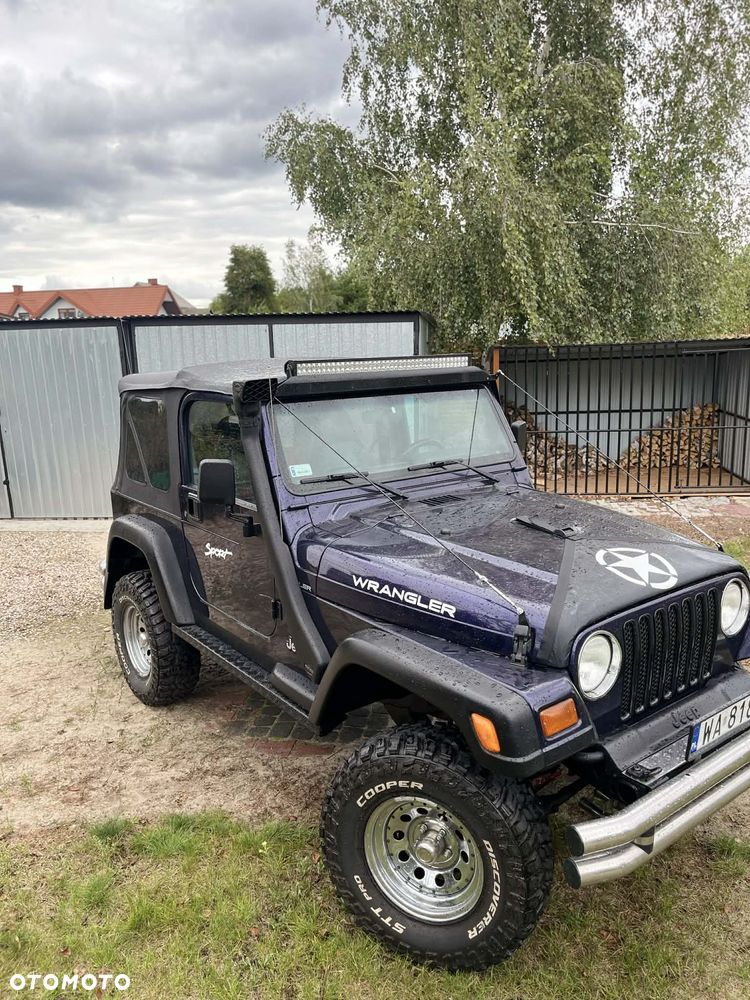 Jeep Wrangler 2.5 Sport - 22