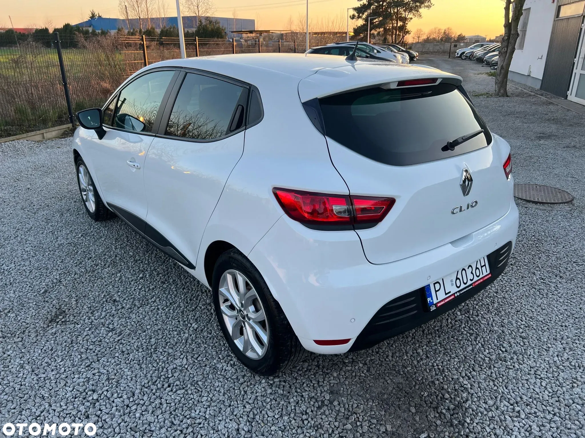 Renault Clio TCe 75 Start & Stop COLLECTION - 6