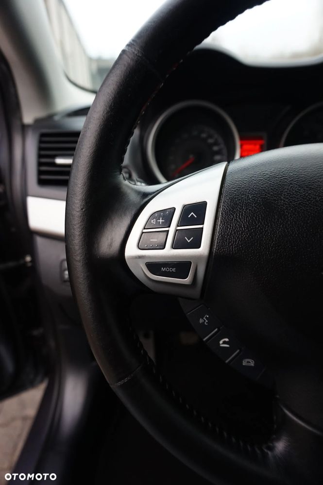 Mitsubishi Lancer - 29