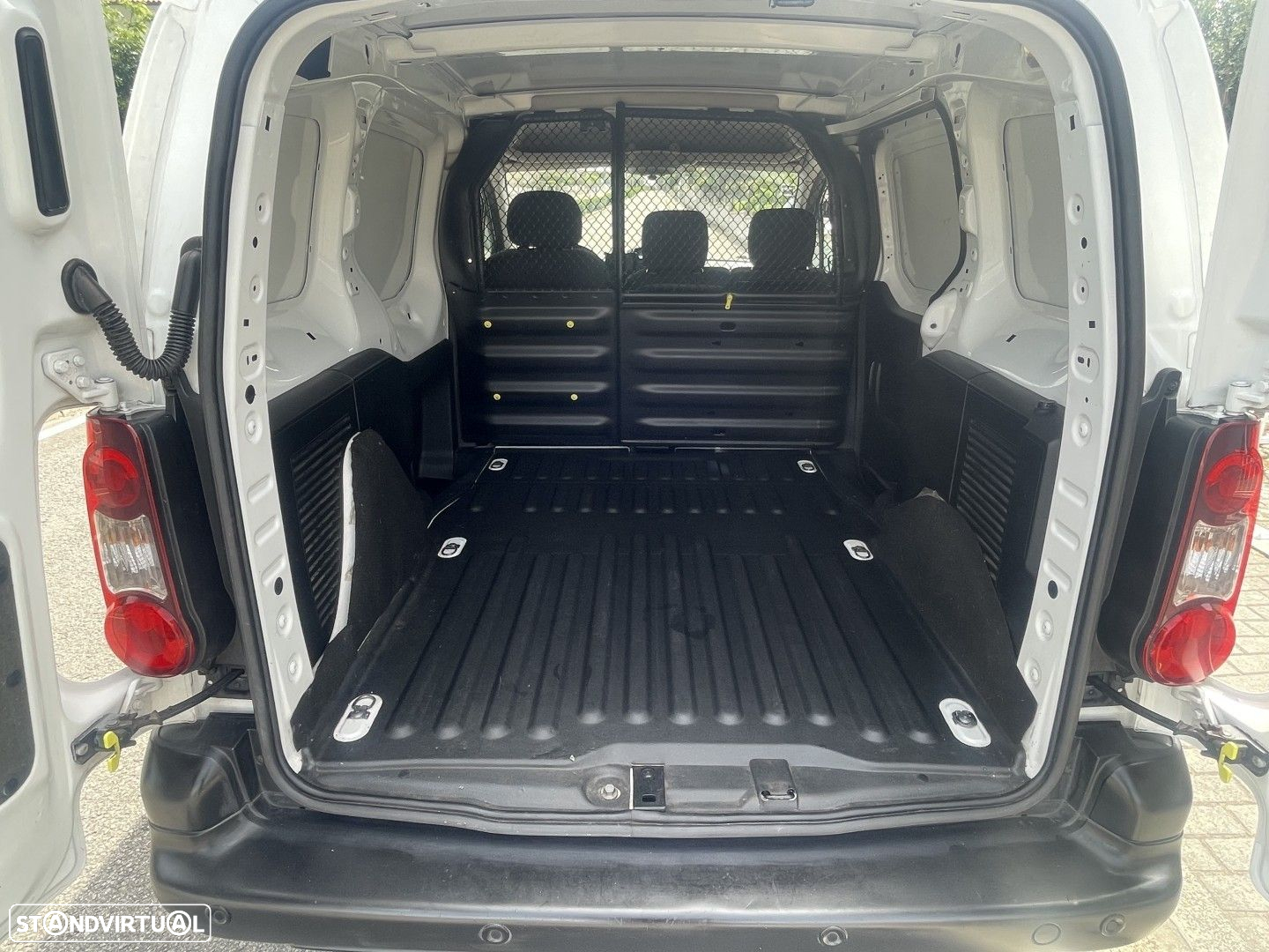 Citroën Berlingo 1.6 BlueHDi L1 3L - 12