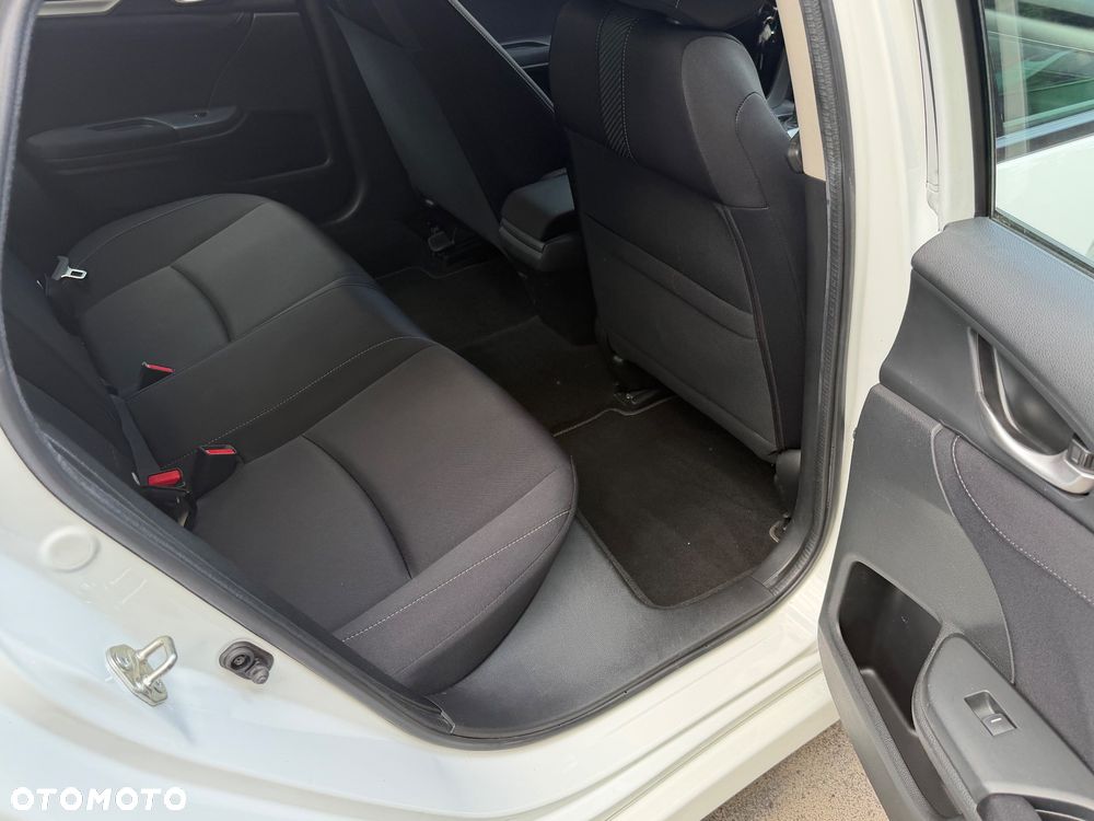 Honda Civic 1.5 i-VTEC Turbo CVT Elegance - 14
