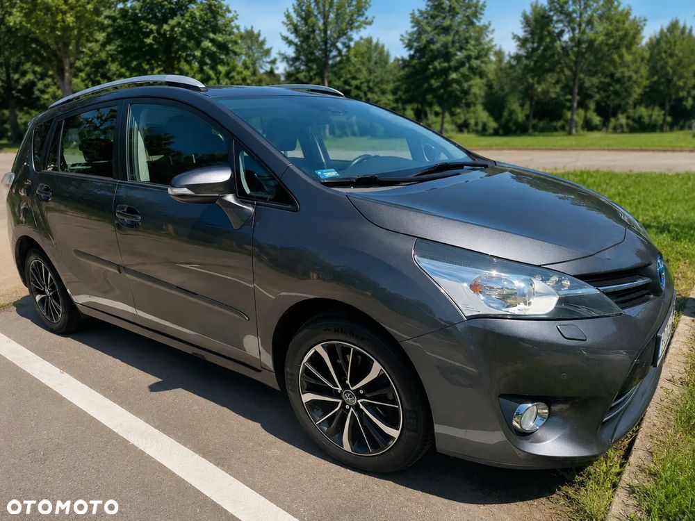 Toyota Verso 1.8 Premium EU5 7os - 6