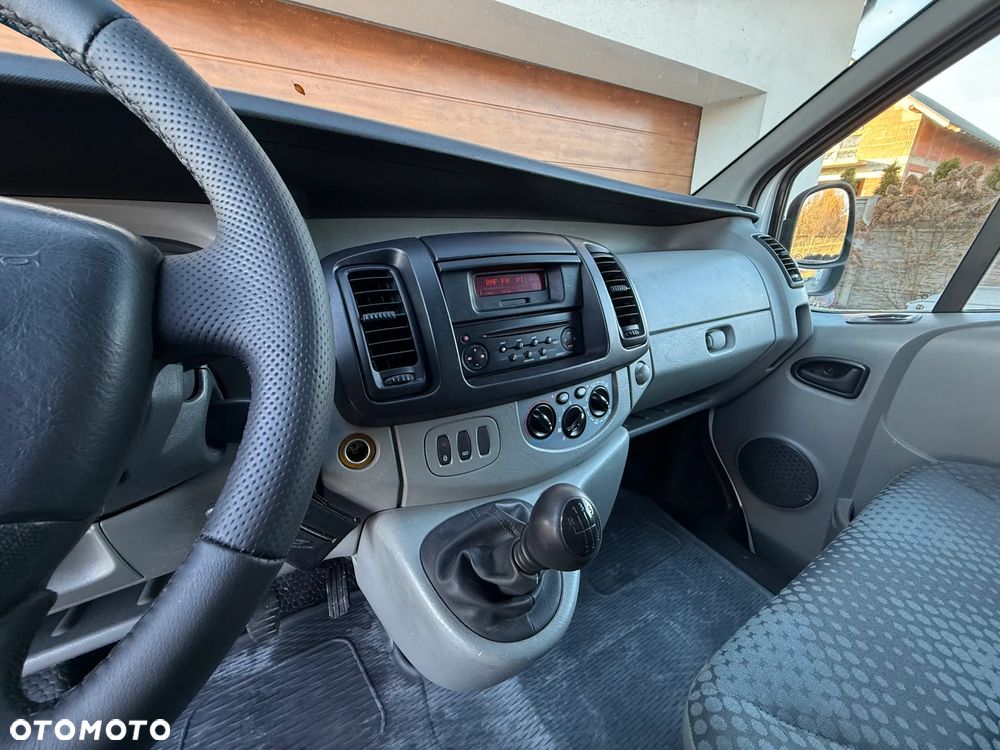 Renault Trafic - 10