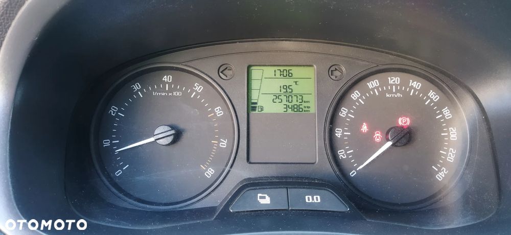 Skoda Fabia 1.4 16V Active - 6