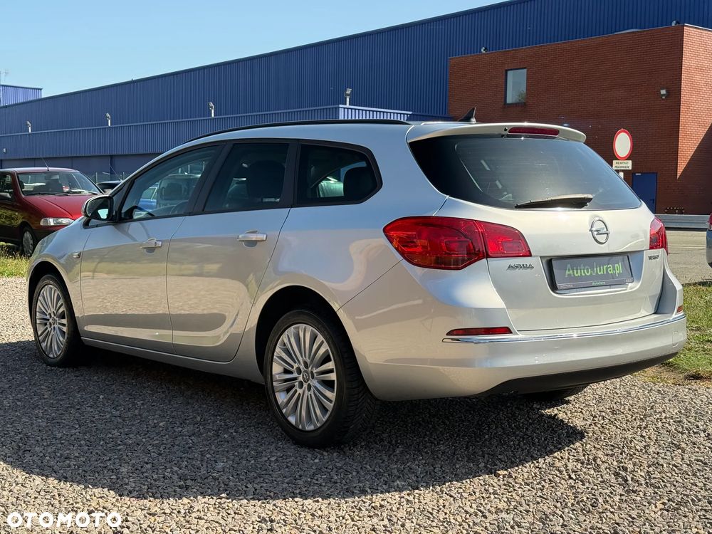 Opel Astra - 11