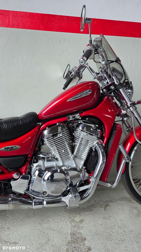 Suzuki Intruder - 18