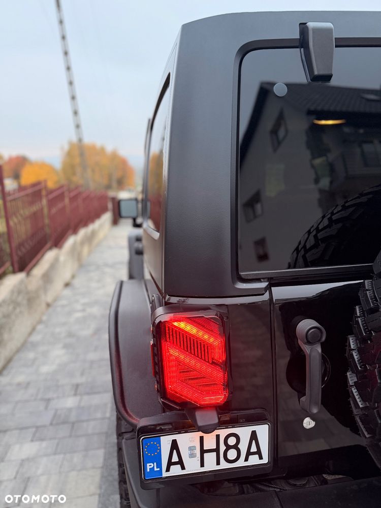 Jeep Wrangler - 25