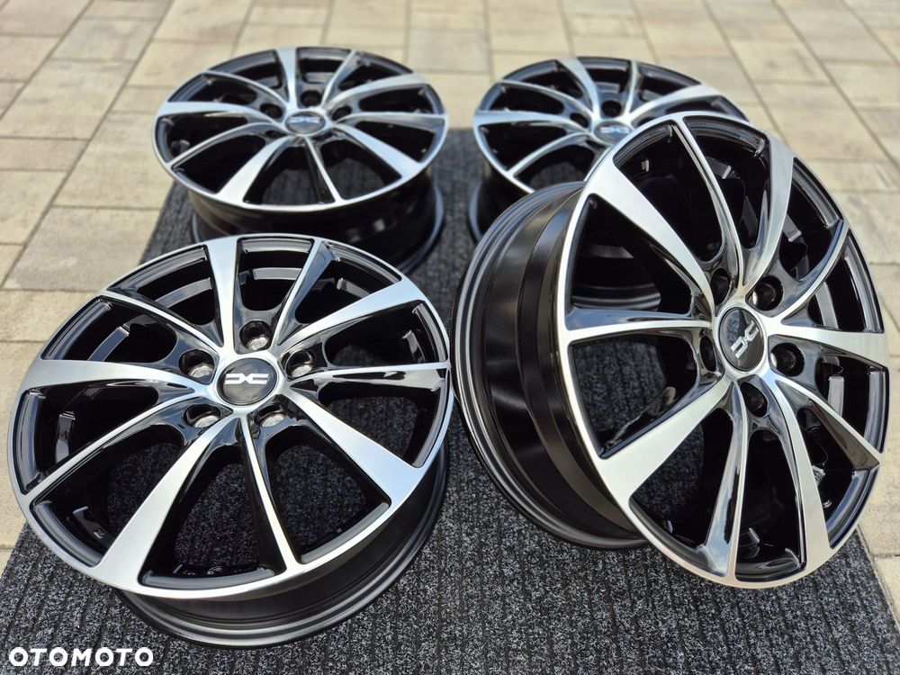 Dacia Duster 16 " Felgi Nowe 5x114,3 Duster I / II Czarny / Poler - 5