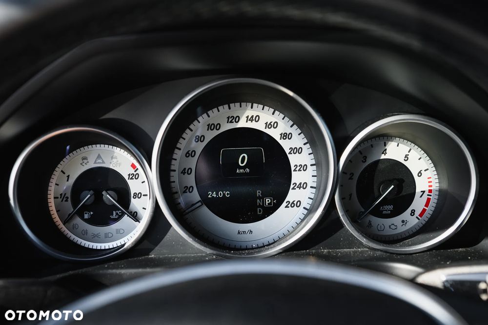 Mercedes-Benz Klasa E 200 7G-TRONIC Avantgarde - 14