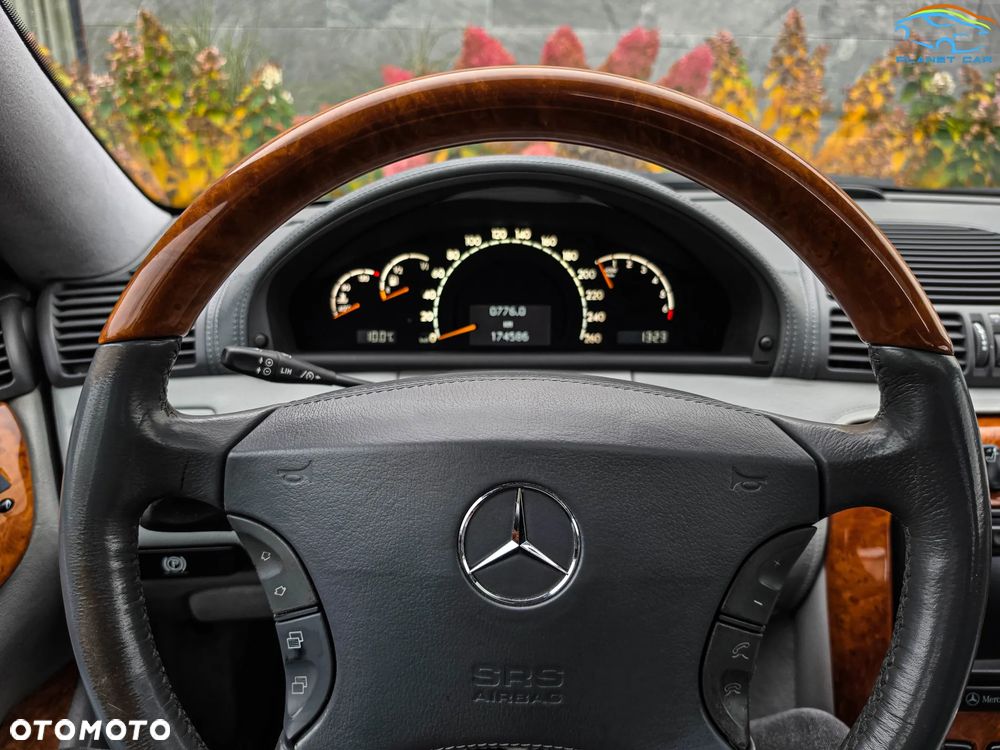 Mercedes-Benz CL - 26