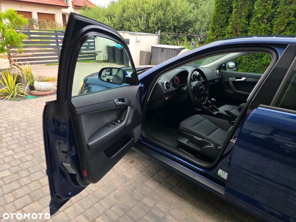 Audi A3 Sportback - 14