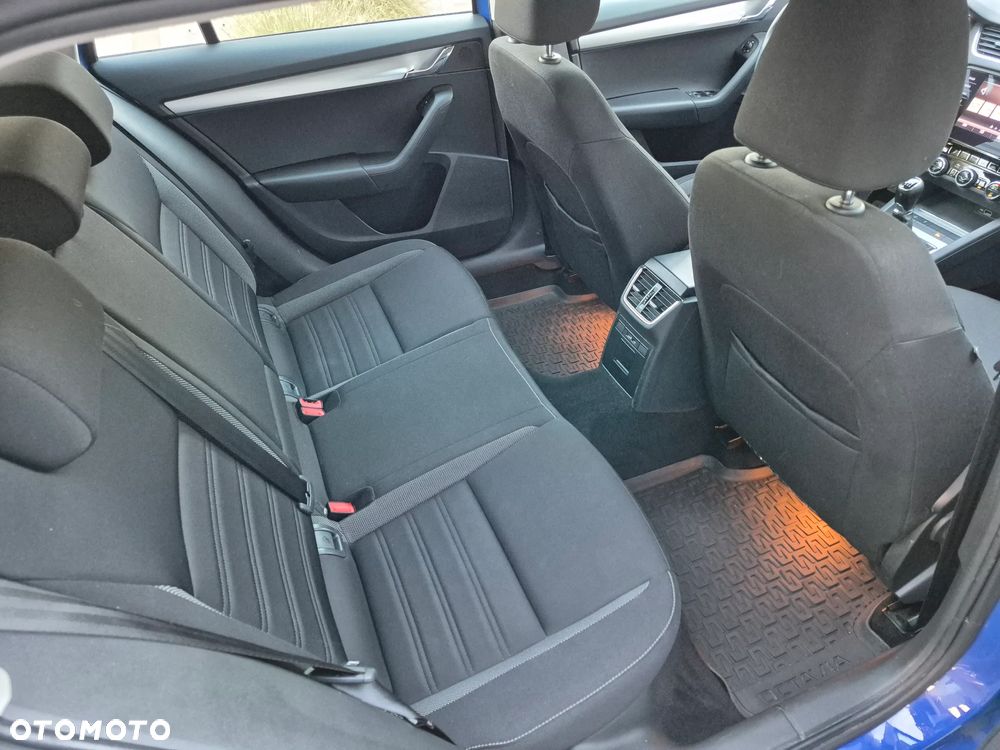 Skoda Octavia 1.5 TSI ACT Ambition - 10