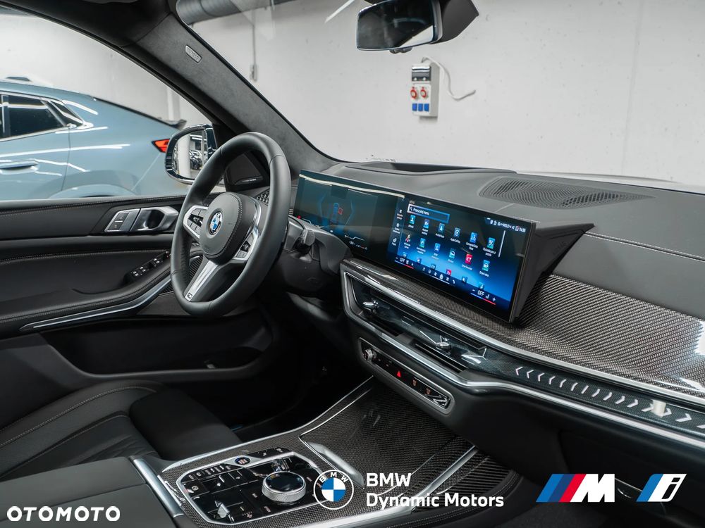 BMW X7 - 23