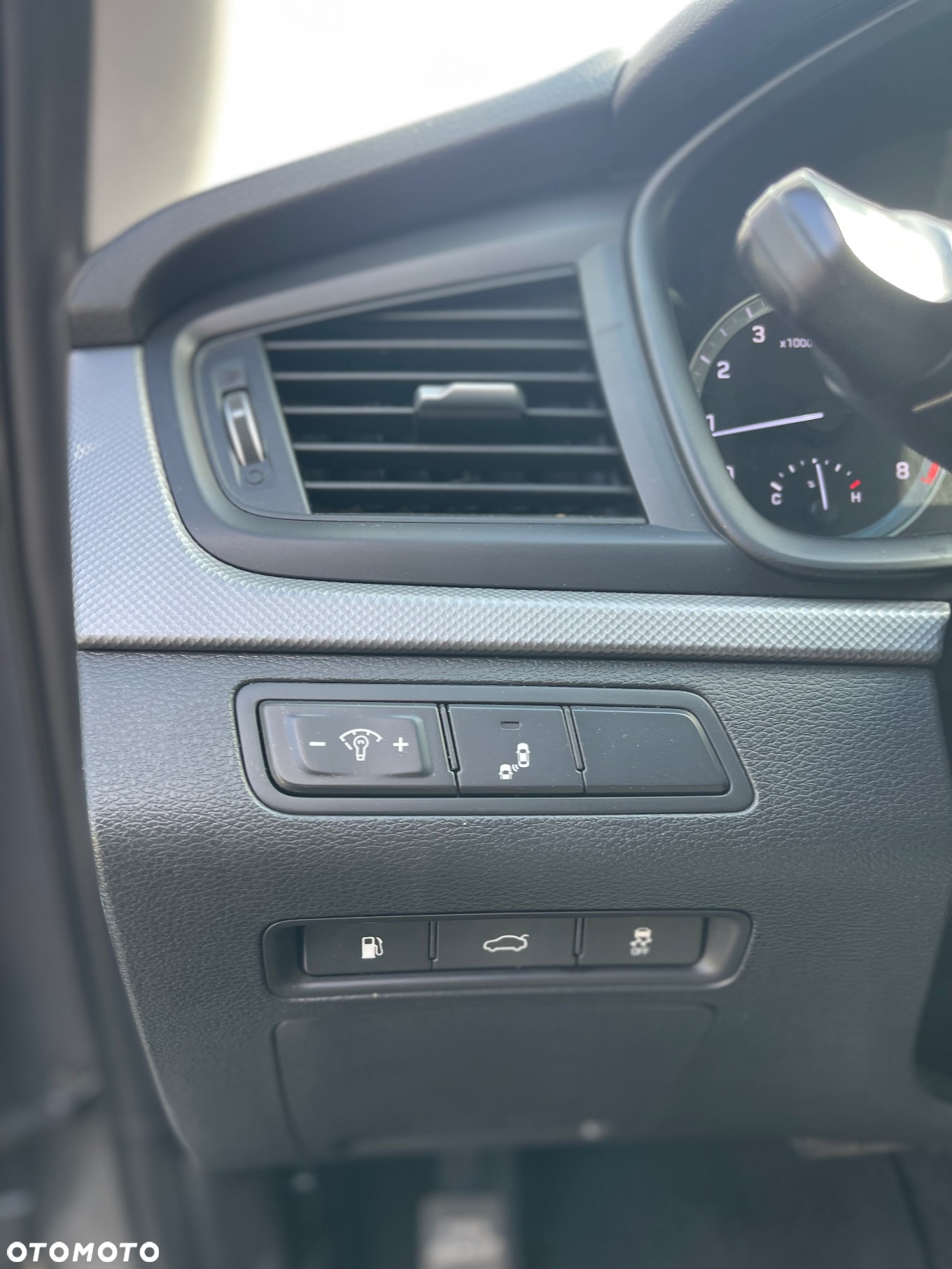 Hyundai Sonata - 15