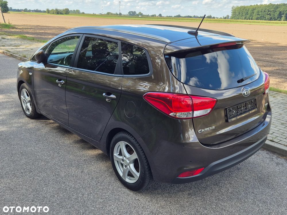 Kia Carens 1.7 CRDi 136 Fifa World Cup Edition - 6