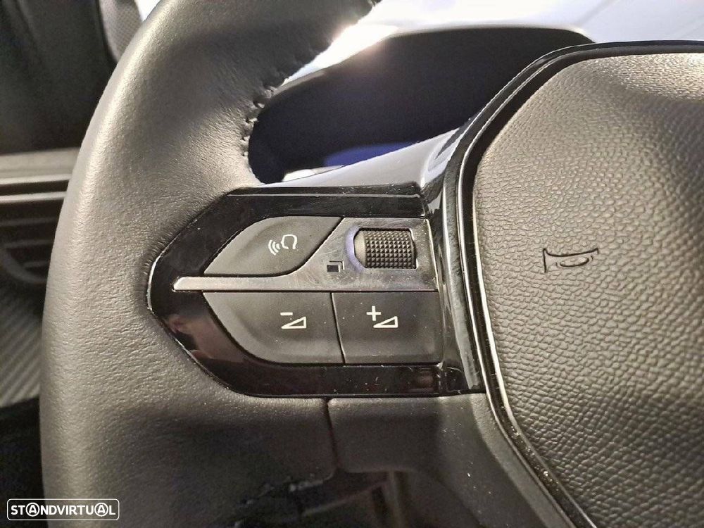 Peugeot 2008 1.2 Hybrid Allure e-DCS6 - 16