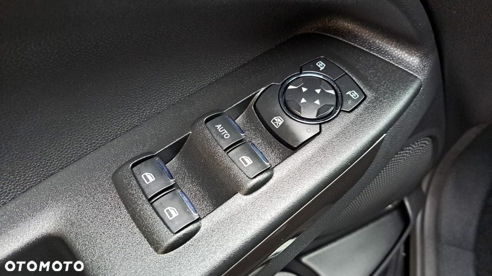 Ford EcoSport - 35