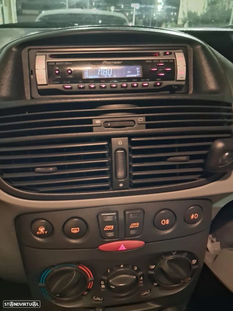Fiat Punto - 8