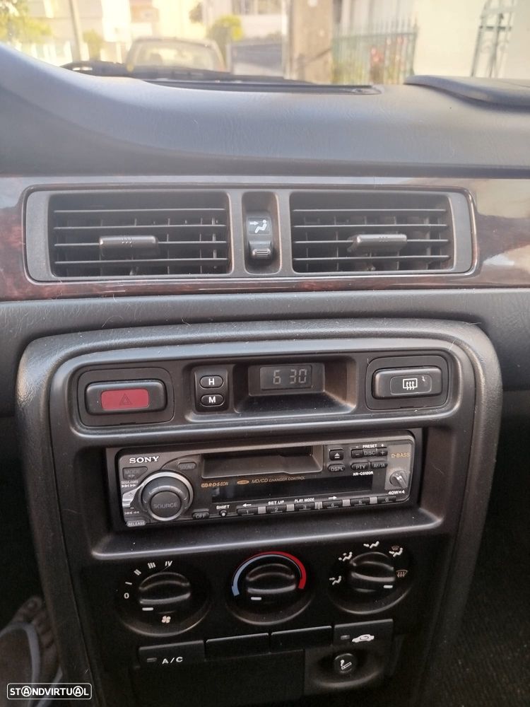 Honda Civic 1.4i S - 9