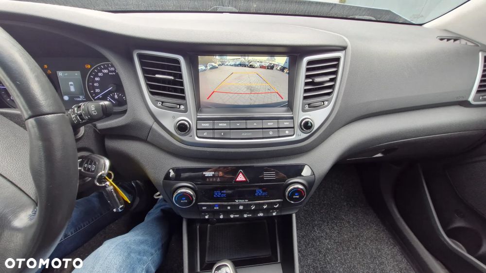 Hyundai Tucson blue 1.7 CRDi 2WD Style - 16