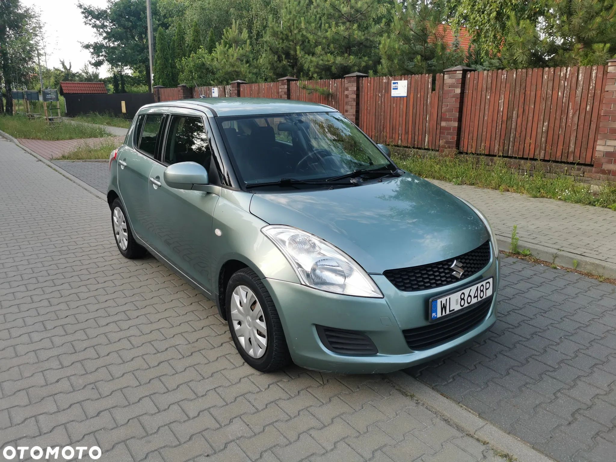 Suzuki Swift - 1