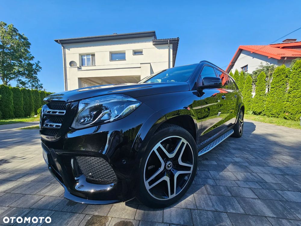 Mercedes-Benz GLS - 38