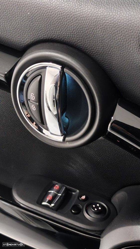 MINI 3 Portas Cooper SE Premium Essential - 28