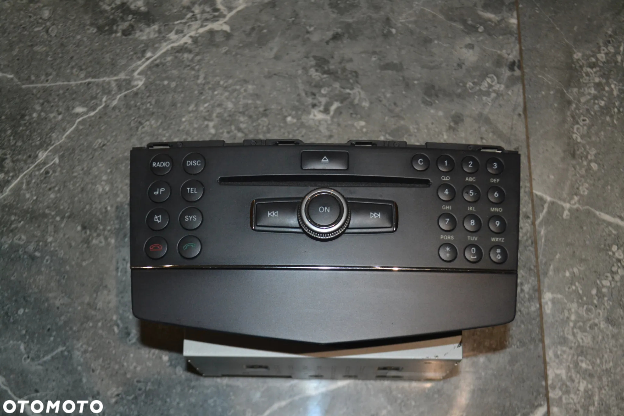 MERCEDES W204 RADIO SAMOCHODOWE FABRYCZNE 2048700196 - 2