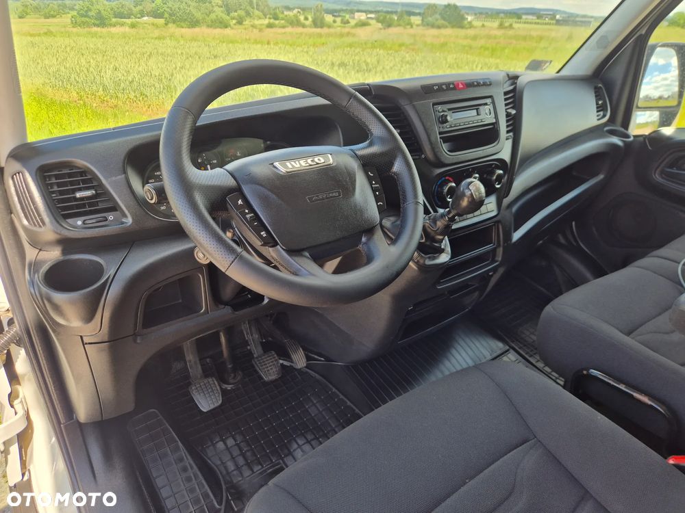 Iveco DAILY 35C15 KONTENER 4.30M WINDA SORENSEN 750KG SALON PL 2017R - 27