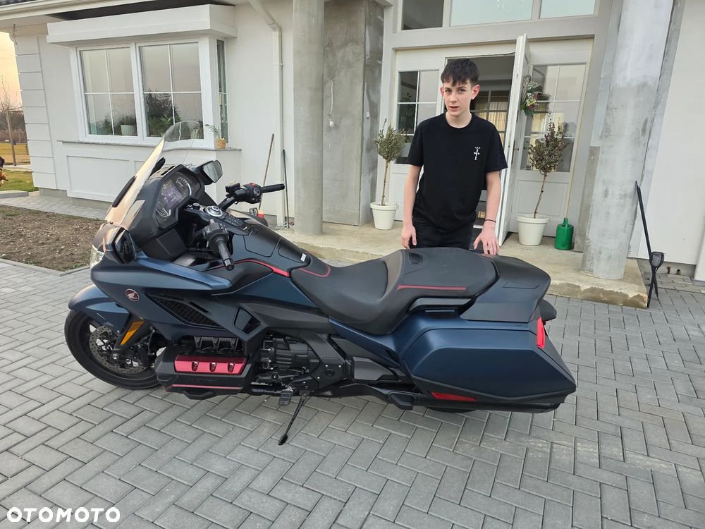 BMW R - 7