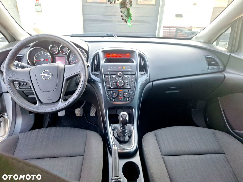 Opel Astra - 11