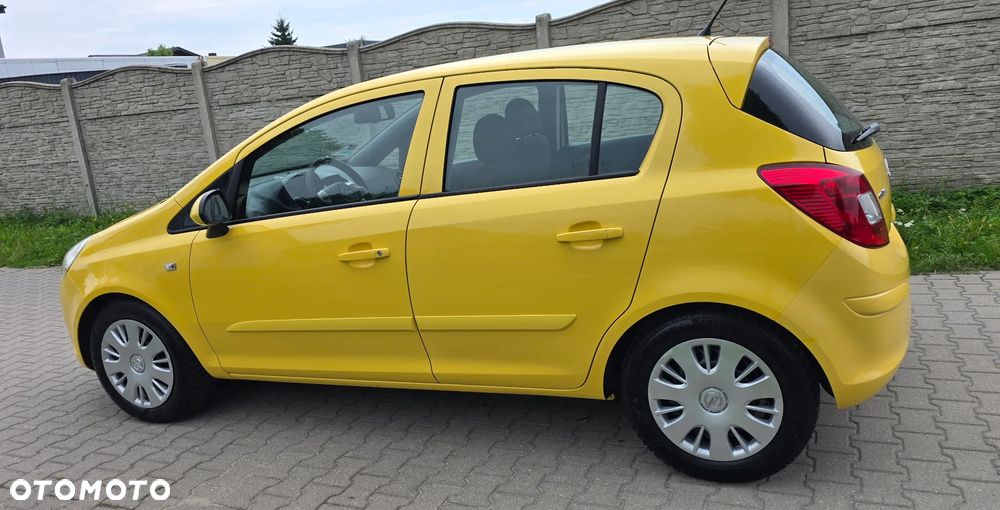 Opel Corsa 1.4 16V Innovation - 12