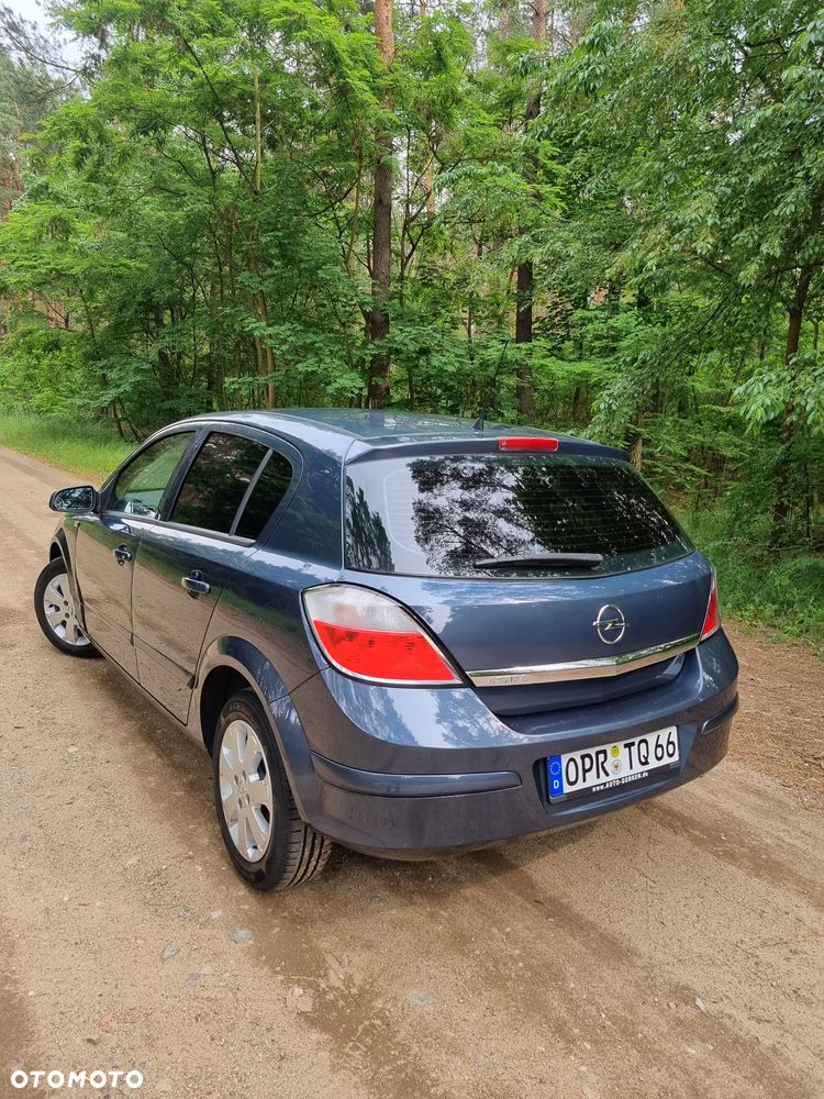 Opel Astra 1.4 NJoy - 25