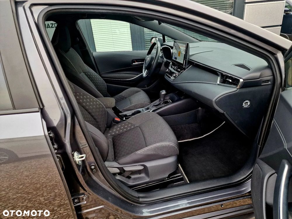 Toyota Corolla 1.8 Business Edition - 28