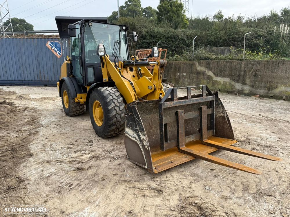 Caterpillar 906M - 5