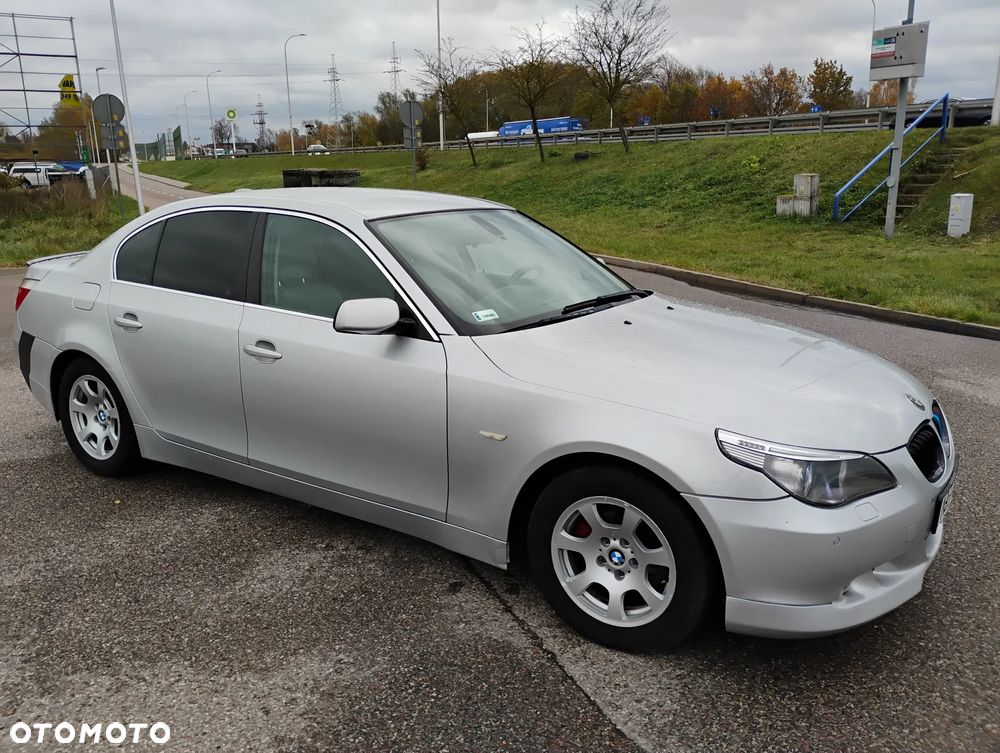 BMW Seria 5 520i - 1