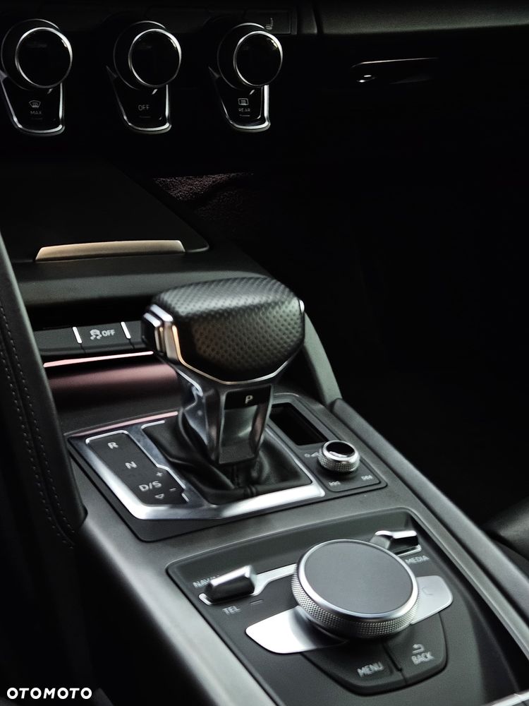 Audi R8 Spyder 5.2 FSI Quattro - 13