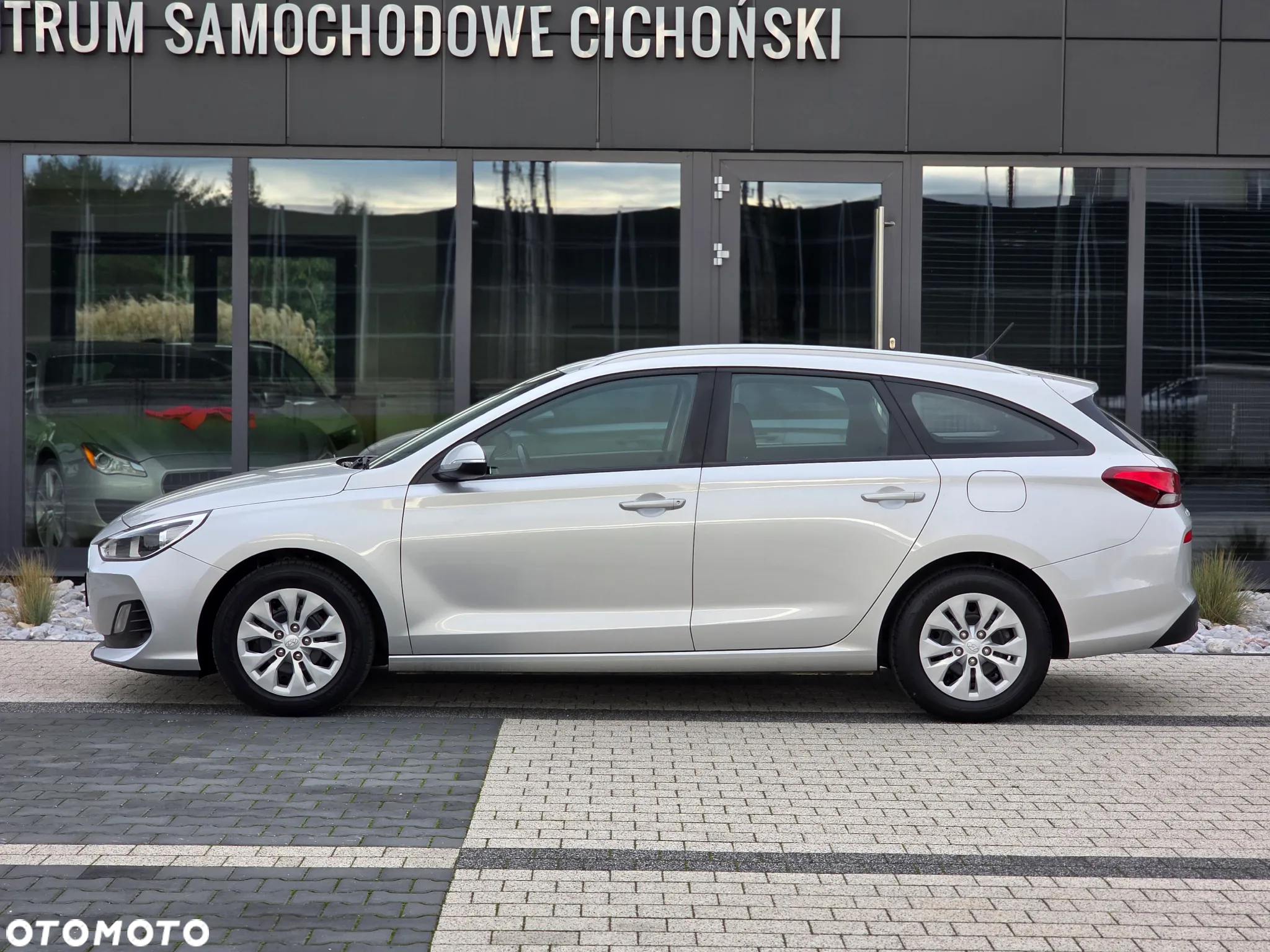 Hyundai i30 1.6 D Comfort - 10