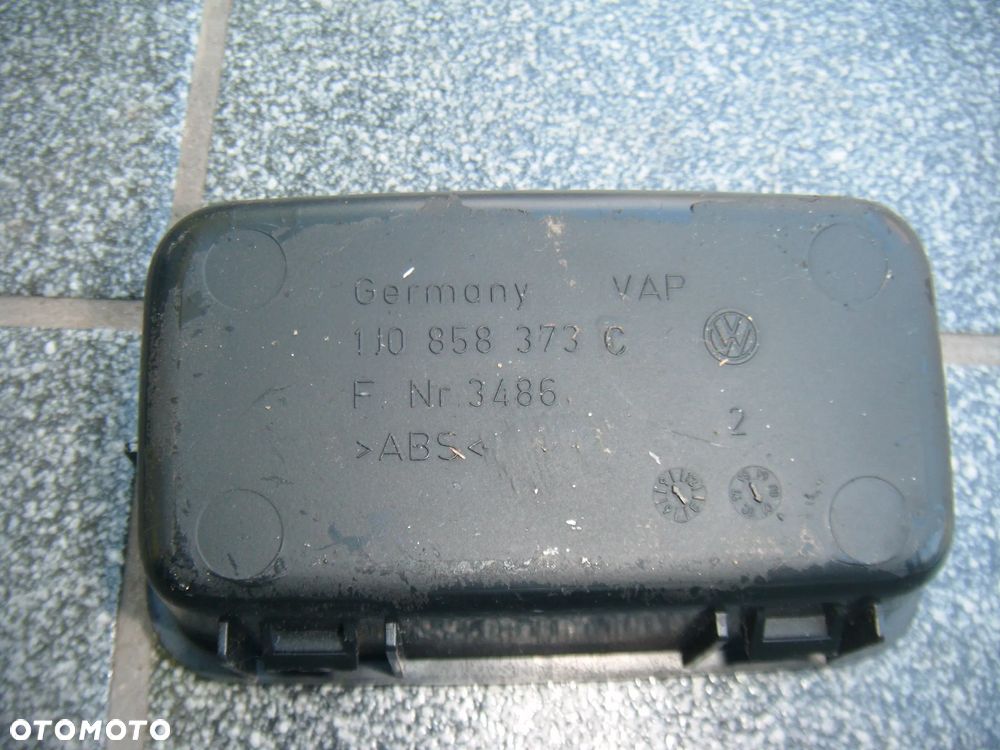 vw golf 4 półka w tunel 6129115700 - 2