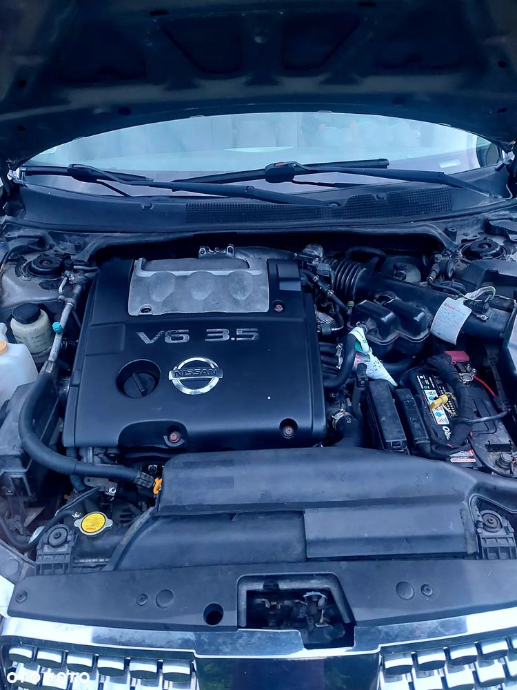 Nissan Maxima 3.5 SE - 8