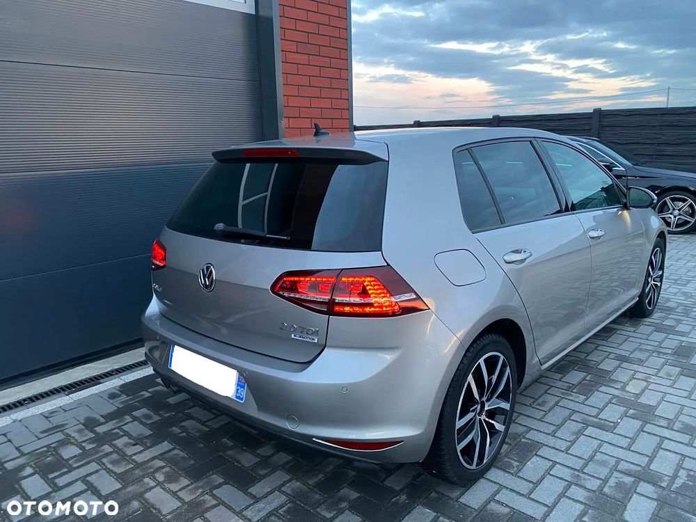 Volkswagen Golf 2.0 BlueTDI Highline - 28