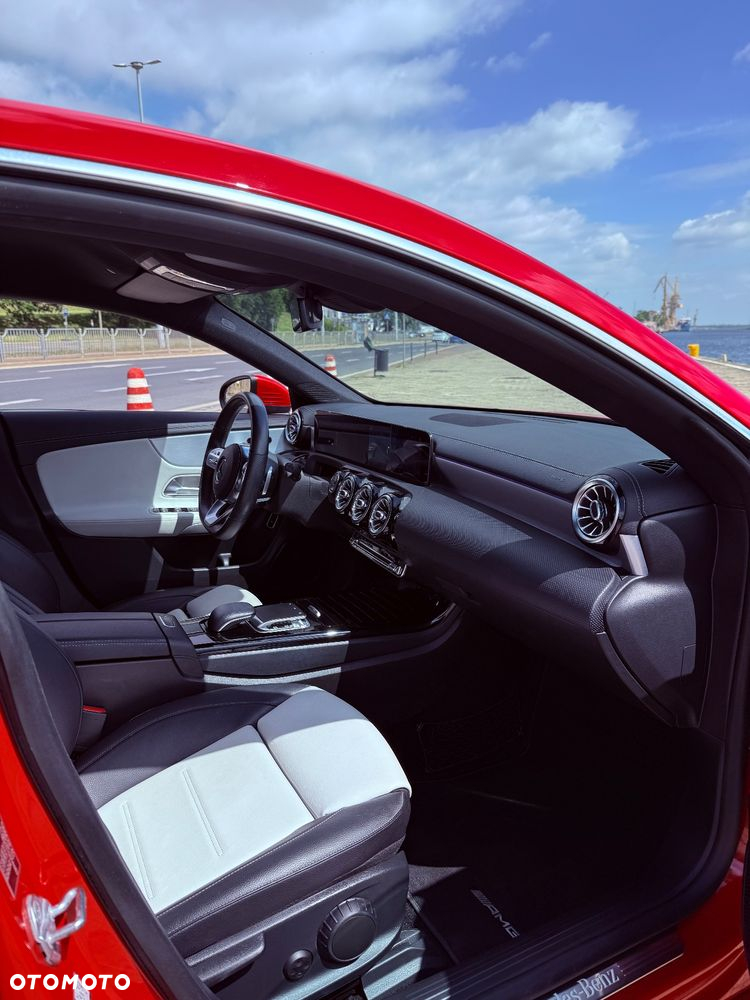 Mercedes-Benz CLA 180 d AMG Line 7G-DCT - 15