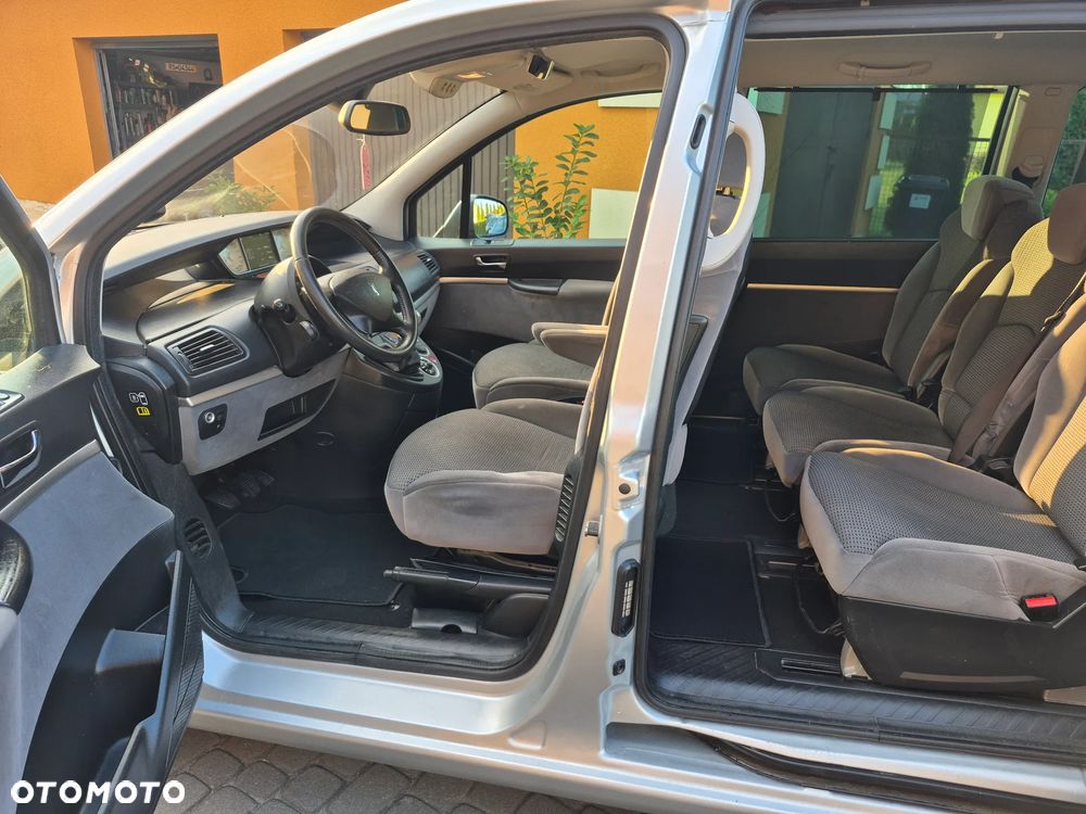 Peugeot 807 HDi 135 Active - 14